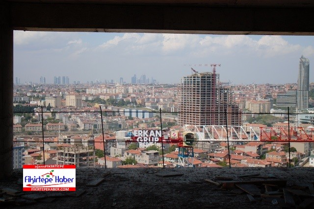 Erkan İnşaat Pırlanta Göztepe Projesi için bayrağı zirveye dikti