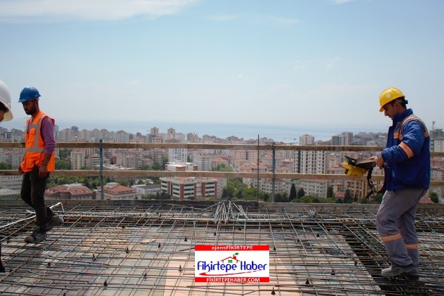 Erkan İnşaat Pırlanta Göztepe Projesi için bayrağı zirveye dikti