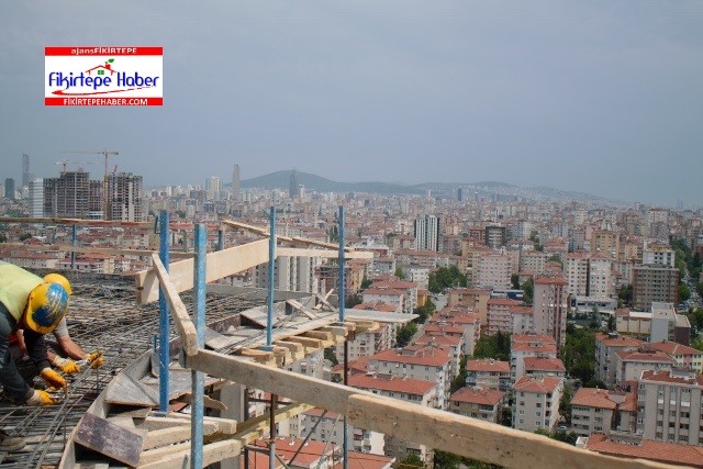 Erkan İnşaat Pırlanta Göztepe Projesi için bayrağı zirveye dikti